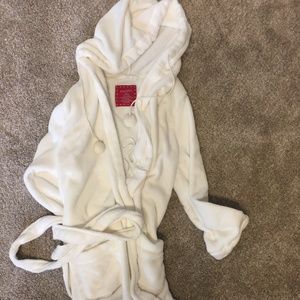 Xhilaration Fluffy White Robe